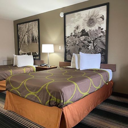 Deluxe Inn & Suites Junction City Eksteriør bilde