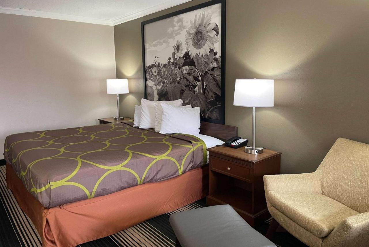 Deluxe Inn & Suites Junction City Eksteriør bilde