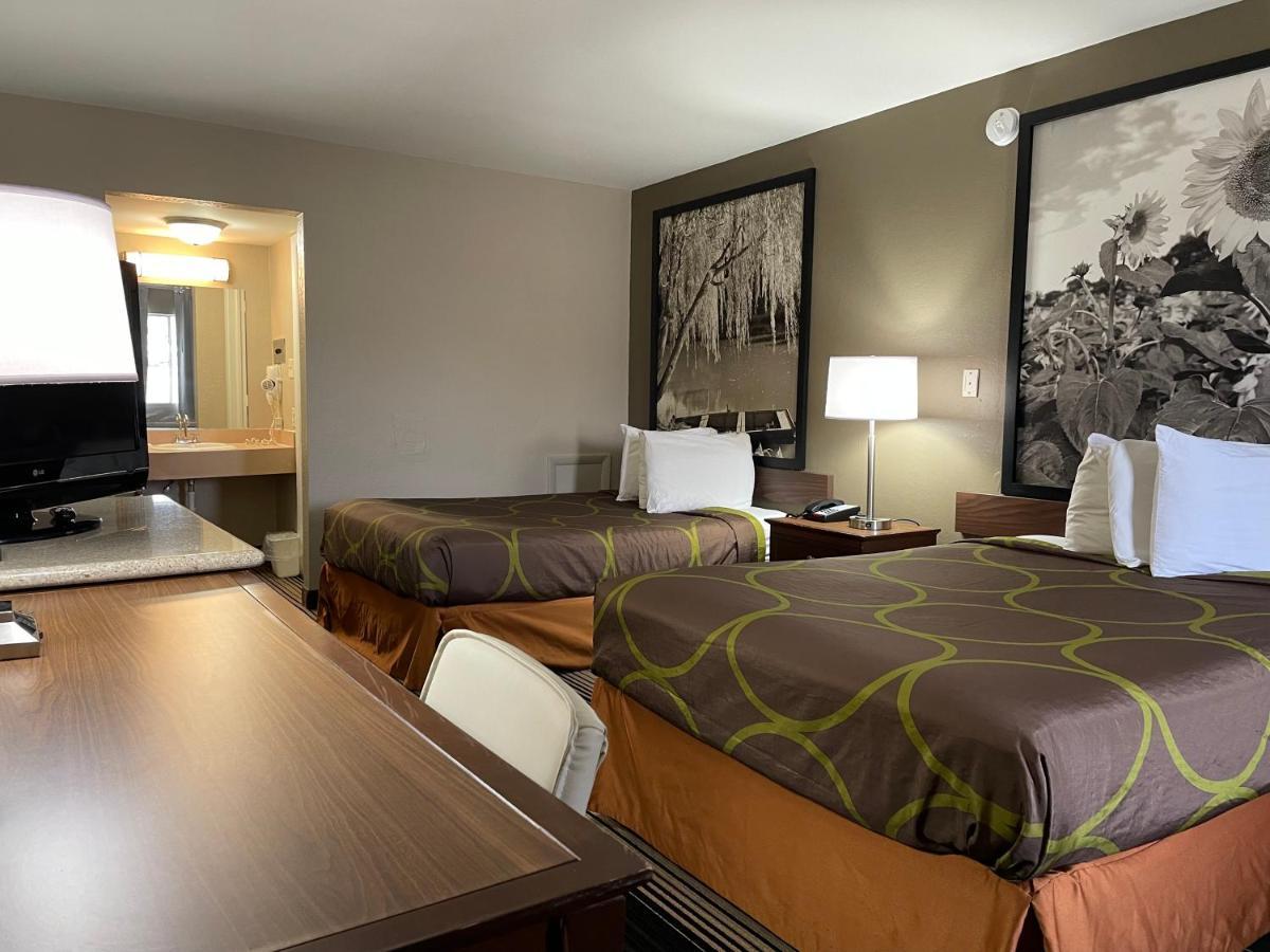 Deluxe Inn & Suites Junction City Eksteriør bilde