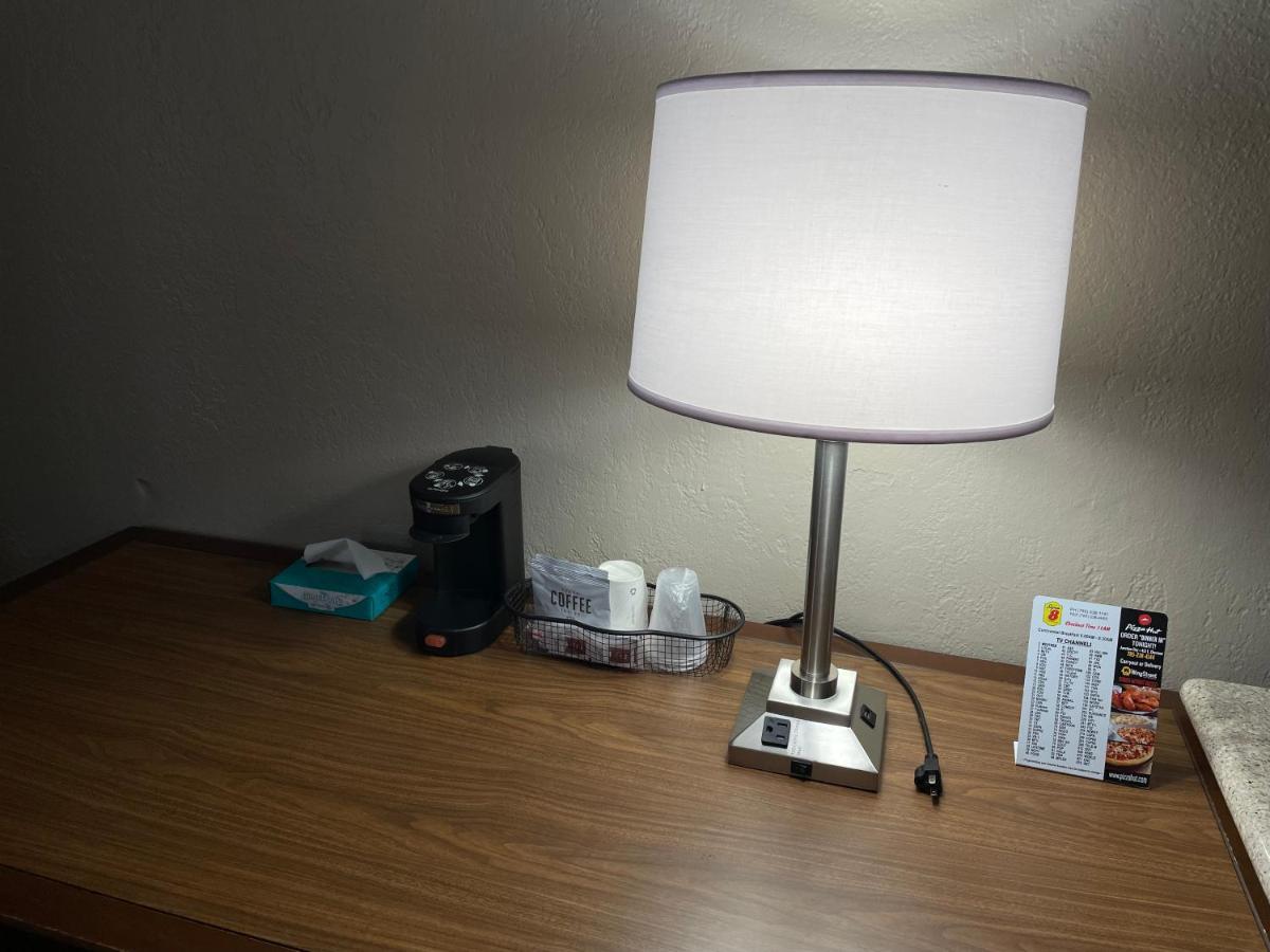Deluxe Inn & Suites Junction City Eksteriør bilde