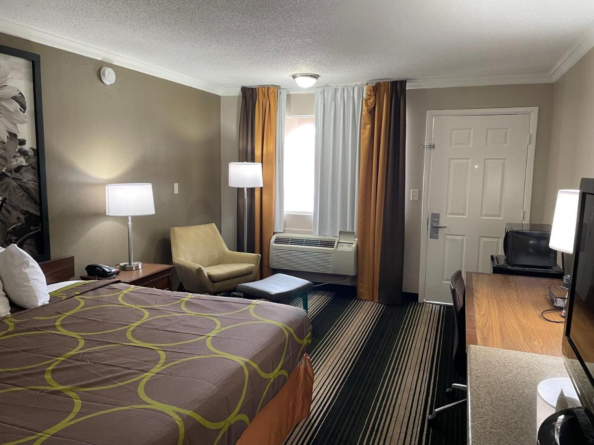 Deluxe Inn & Suites Junction City Eksteriør bilde