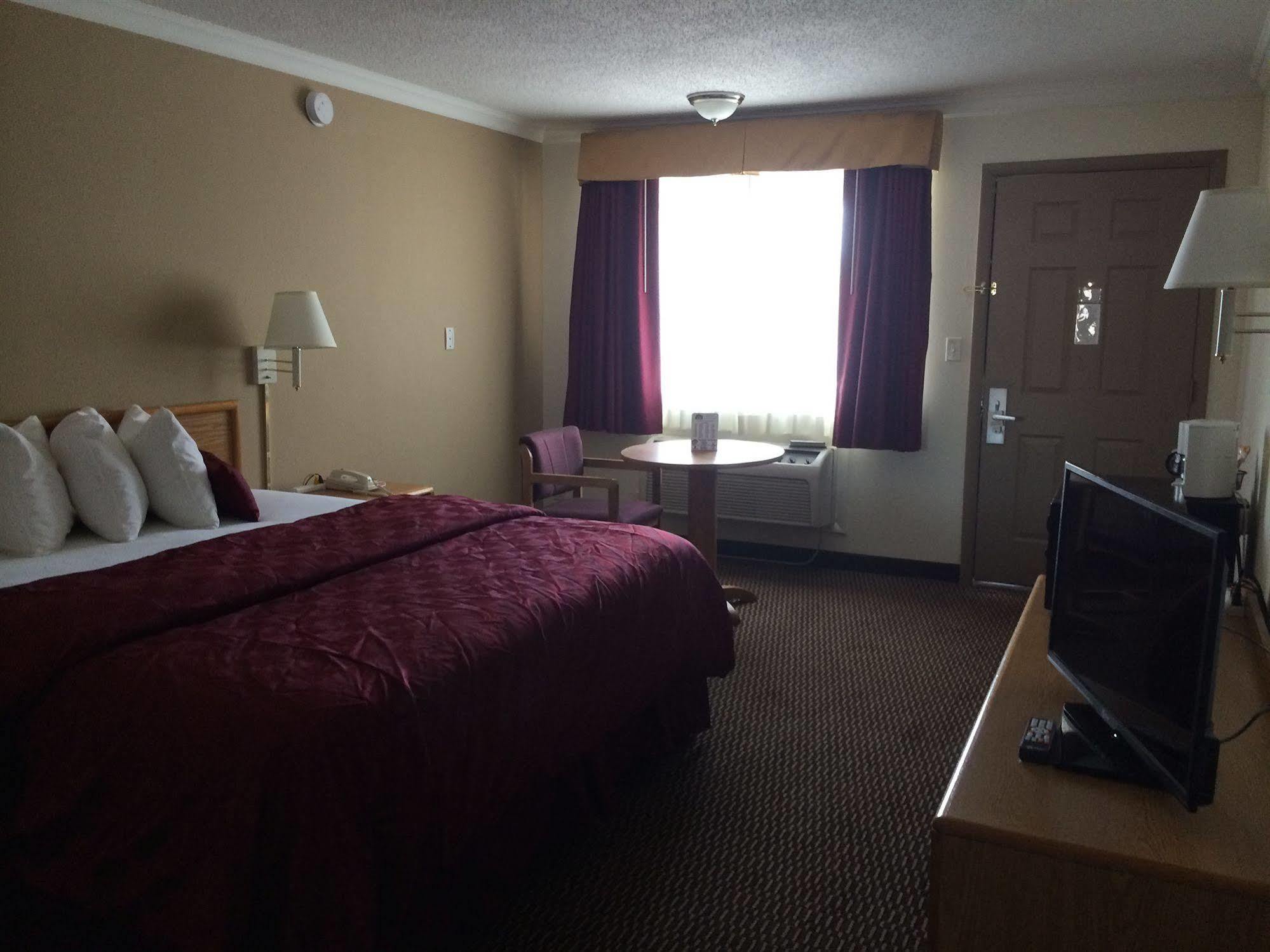 Deluxe Inn & Suites Junction City Eksteriør bilde